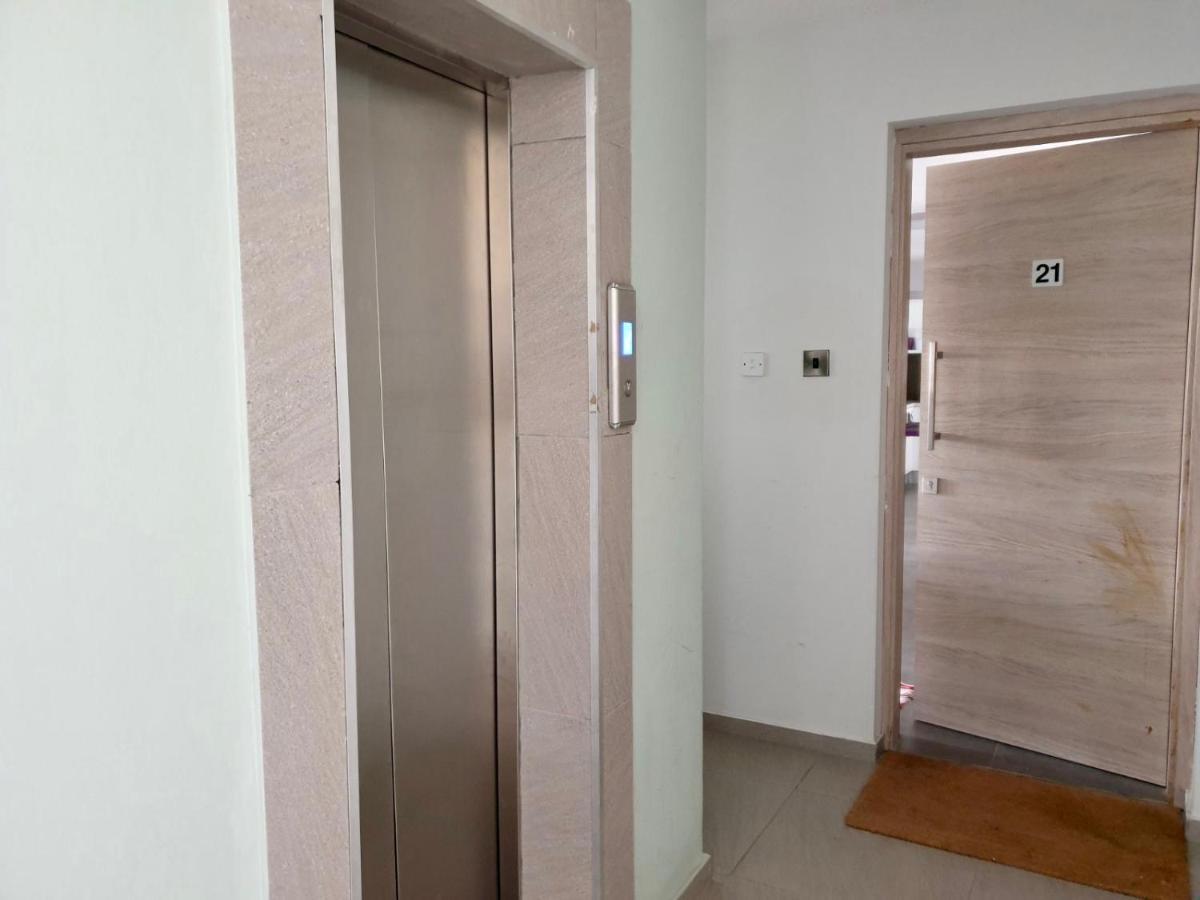 2-Bedroom Appartment In Center 니코시아 외부 사진