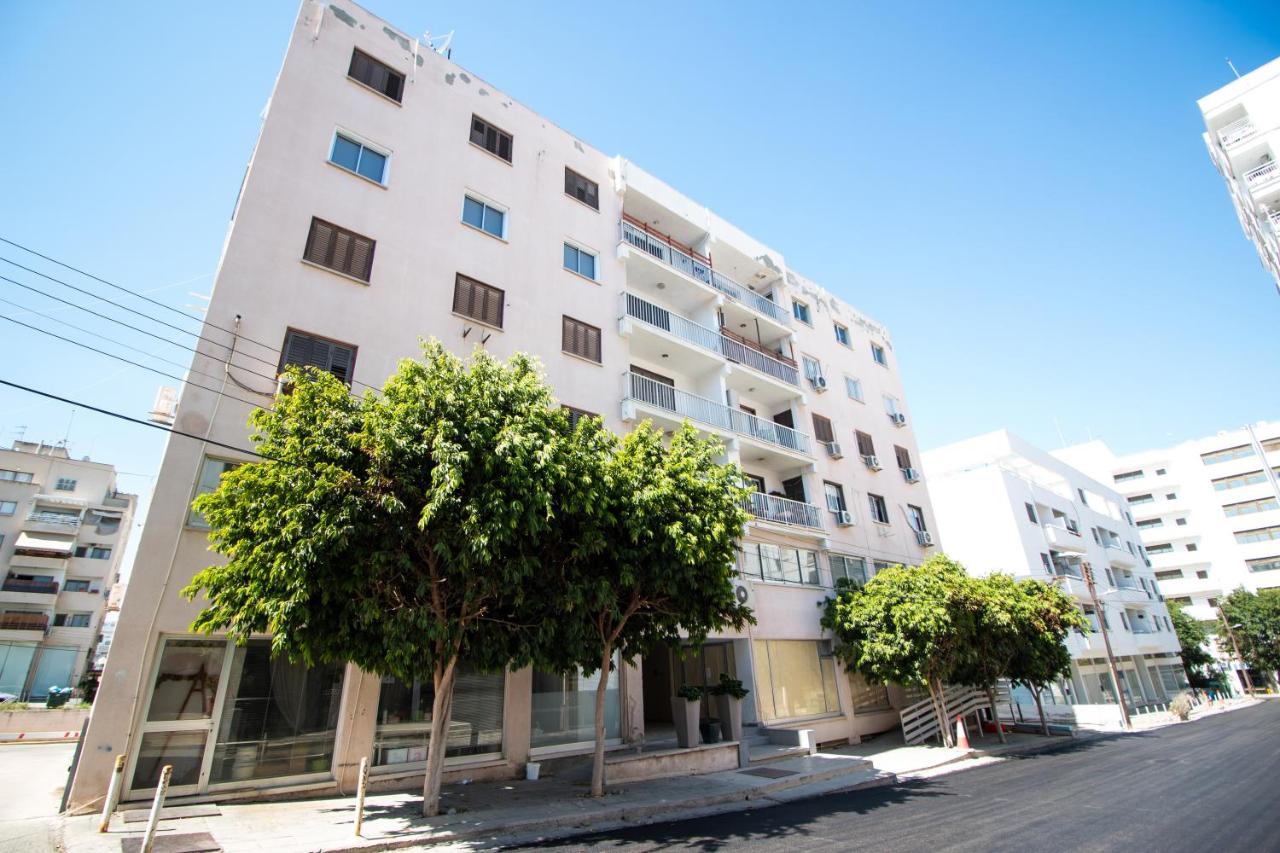 2-Bedroom Appartment In Center 니코시아 외부 사진